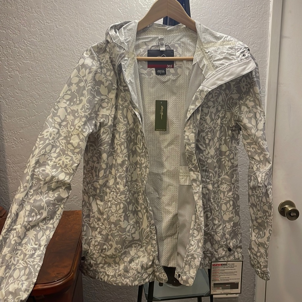 Eddie Bauer Weather Edge Plus Nisqually Jacket w/hood